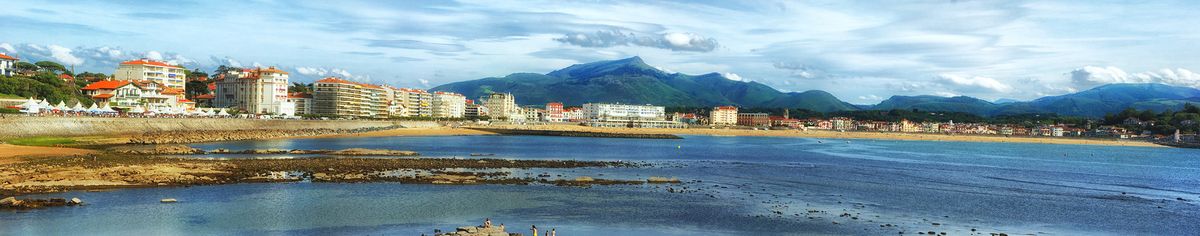 Saint Jean de Luz,Pays Basque, France; Sony DSLR-A350, 5images, 15101X2963px