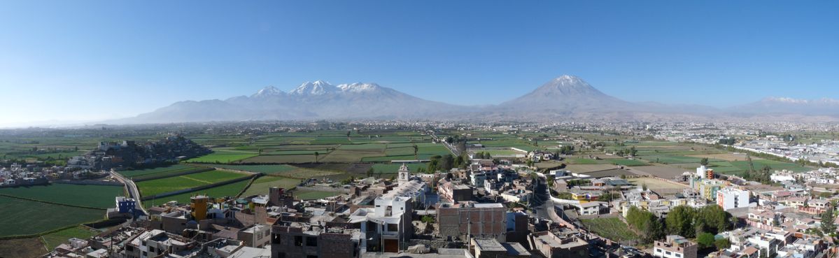 Banlieue d'Arequipa, Pérou, au pied des volcans