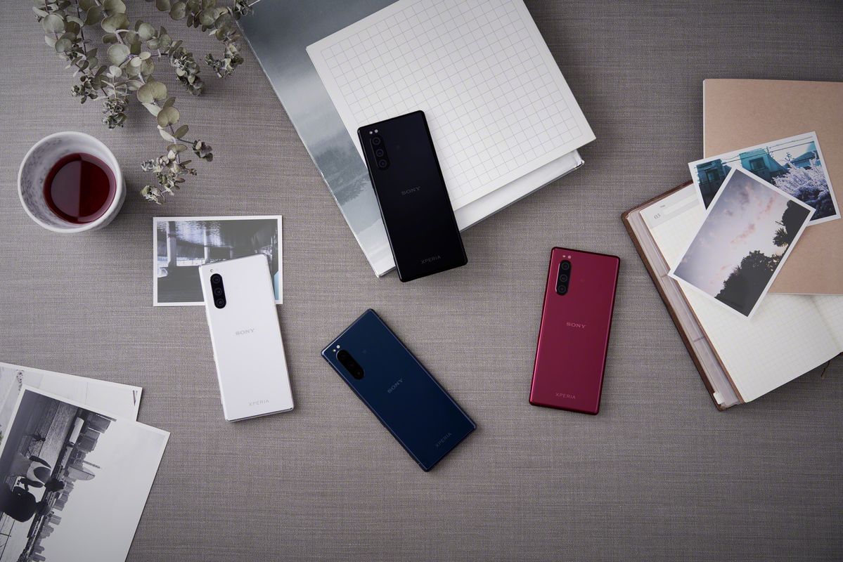 Xperia 5 Family (2).jpg